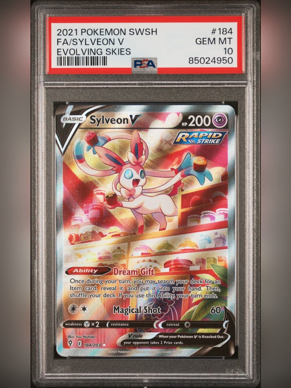 PSA 10 Sylveon V Alt Art 184/203 Evolving Skies Pokémon